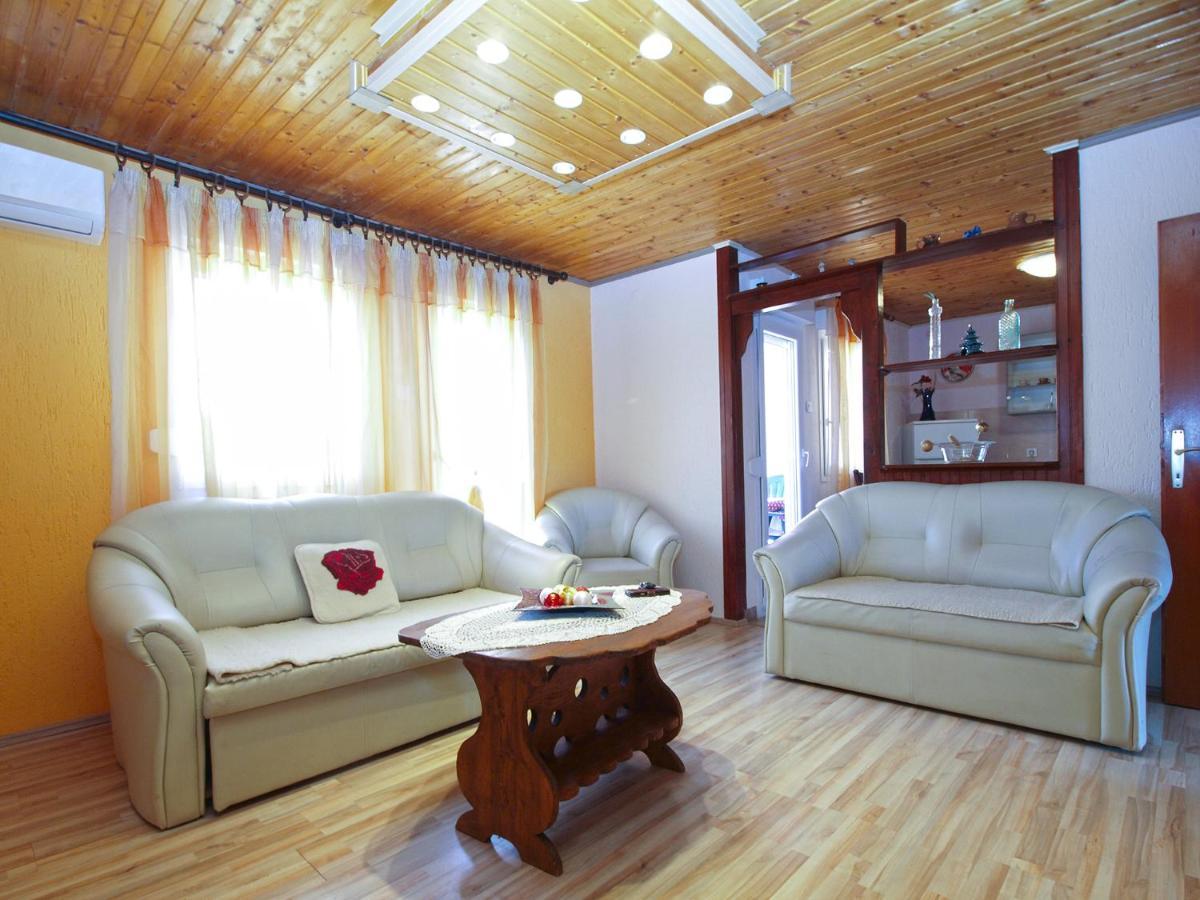 Apartment Nikica 782 Pula Ngoại thất bức ảnh