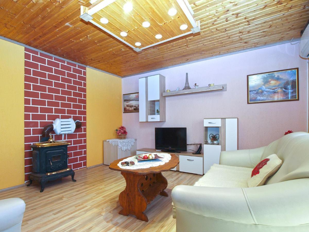 Apartment Nikica 782 Pula Ngoại thất bức ảnh